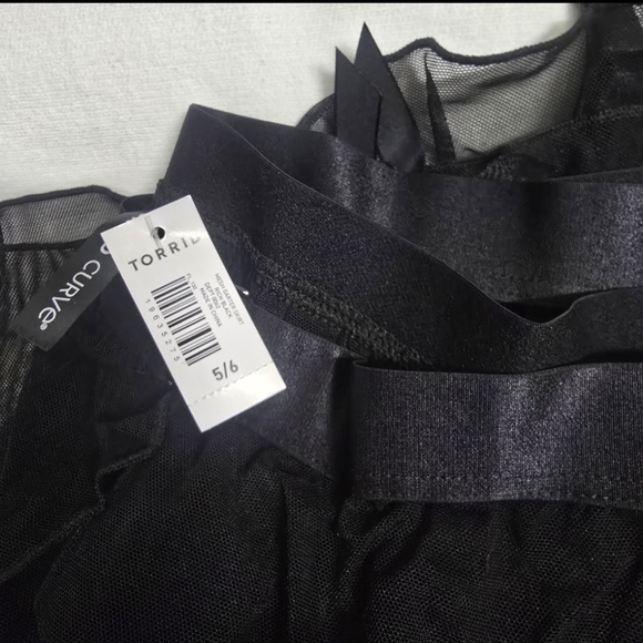 TORRID 5/6 Mesh Garter Skirt Lingerie Plus Size - Picture 5 of 5